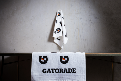 1 x Standard Sport Towel